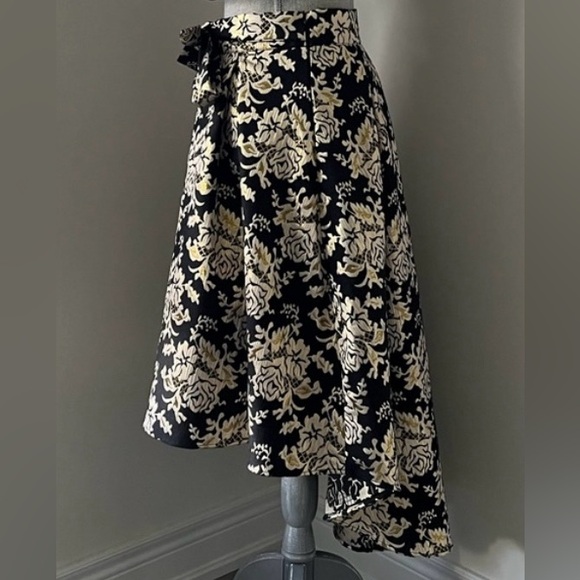 QED LONDON Floral Brocade High Low Skirt / Black/ Gold size US Medium - Picture 3 of 14